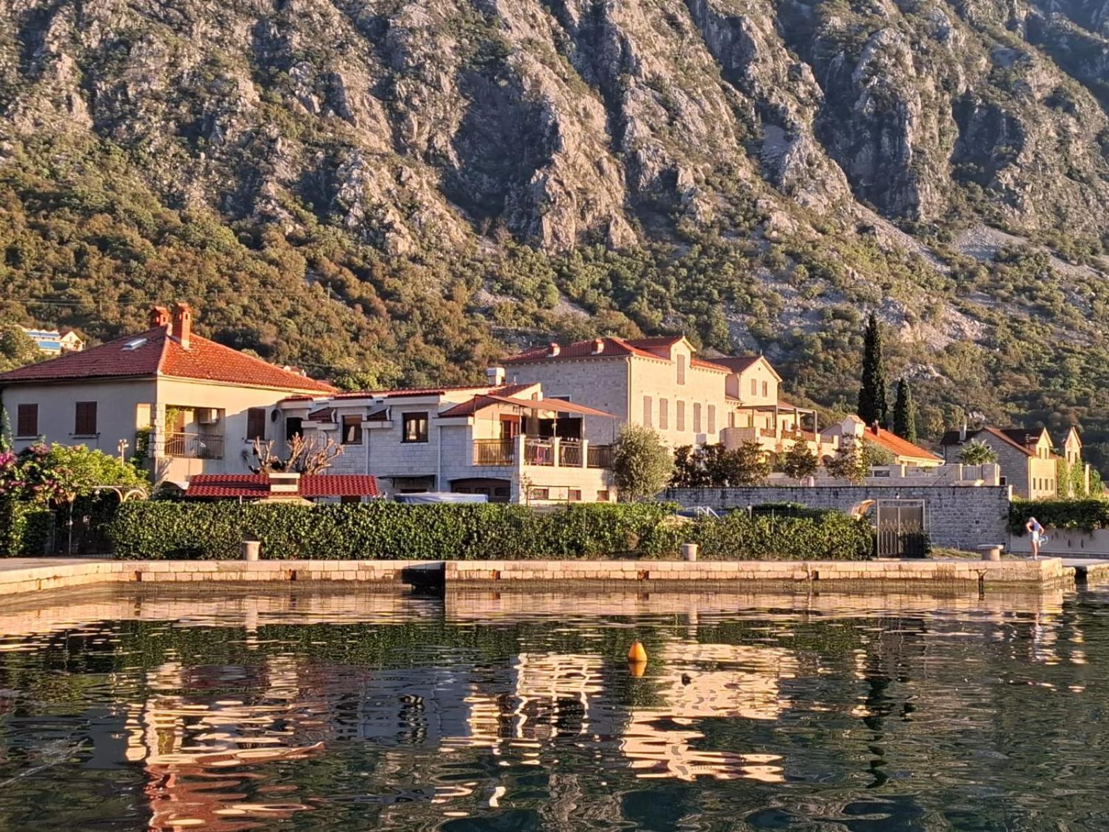 Villa Ivan Risan Exteriör bild
