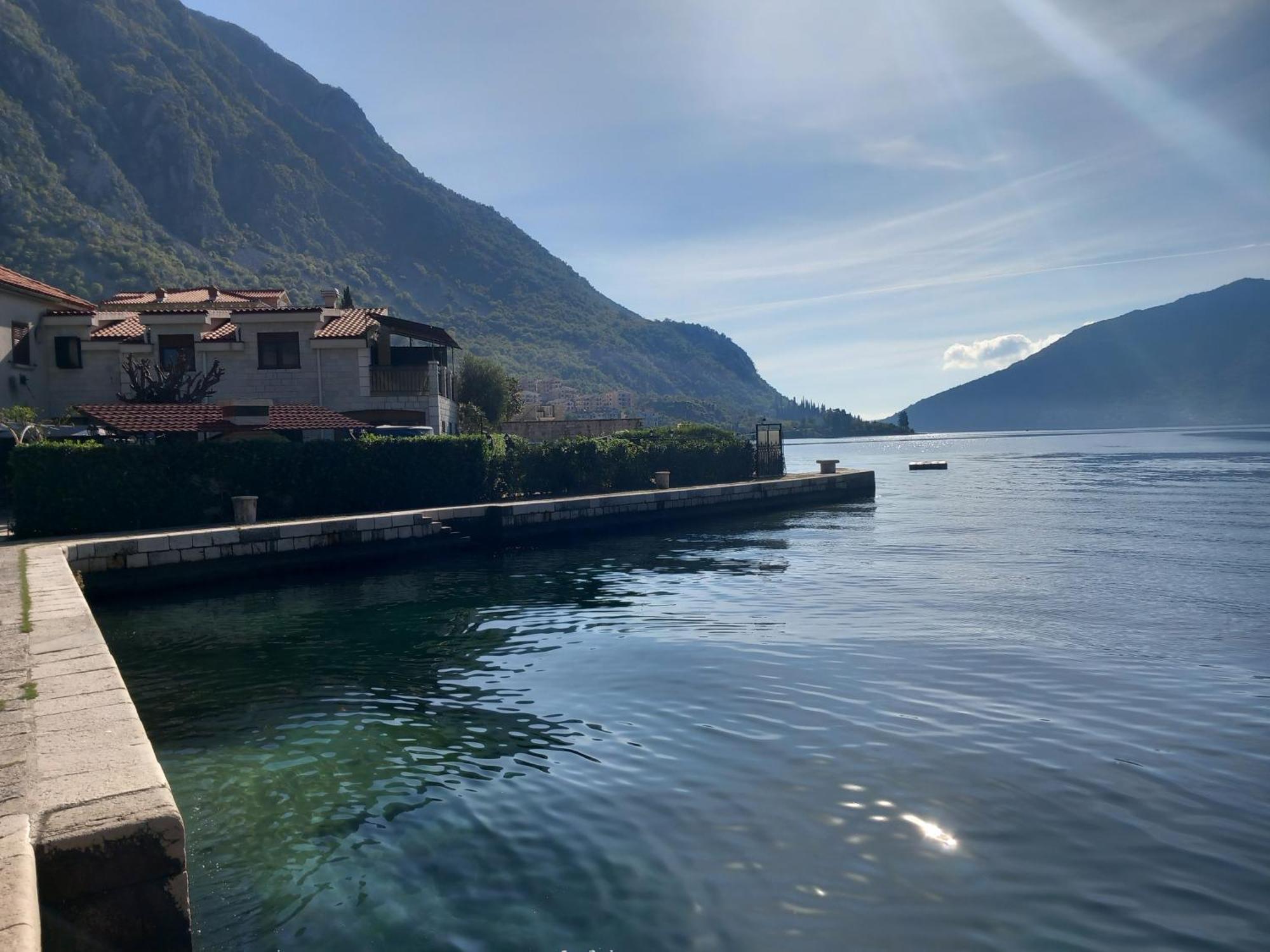 Villa Ivan Risan Exteriör bild
